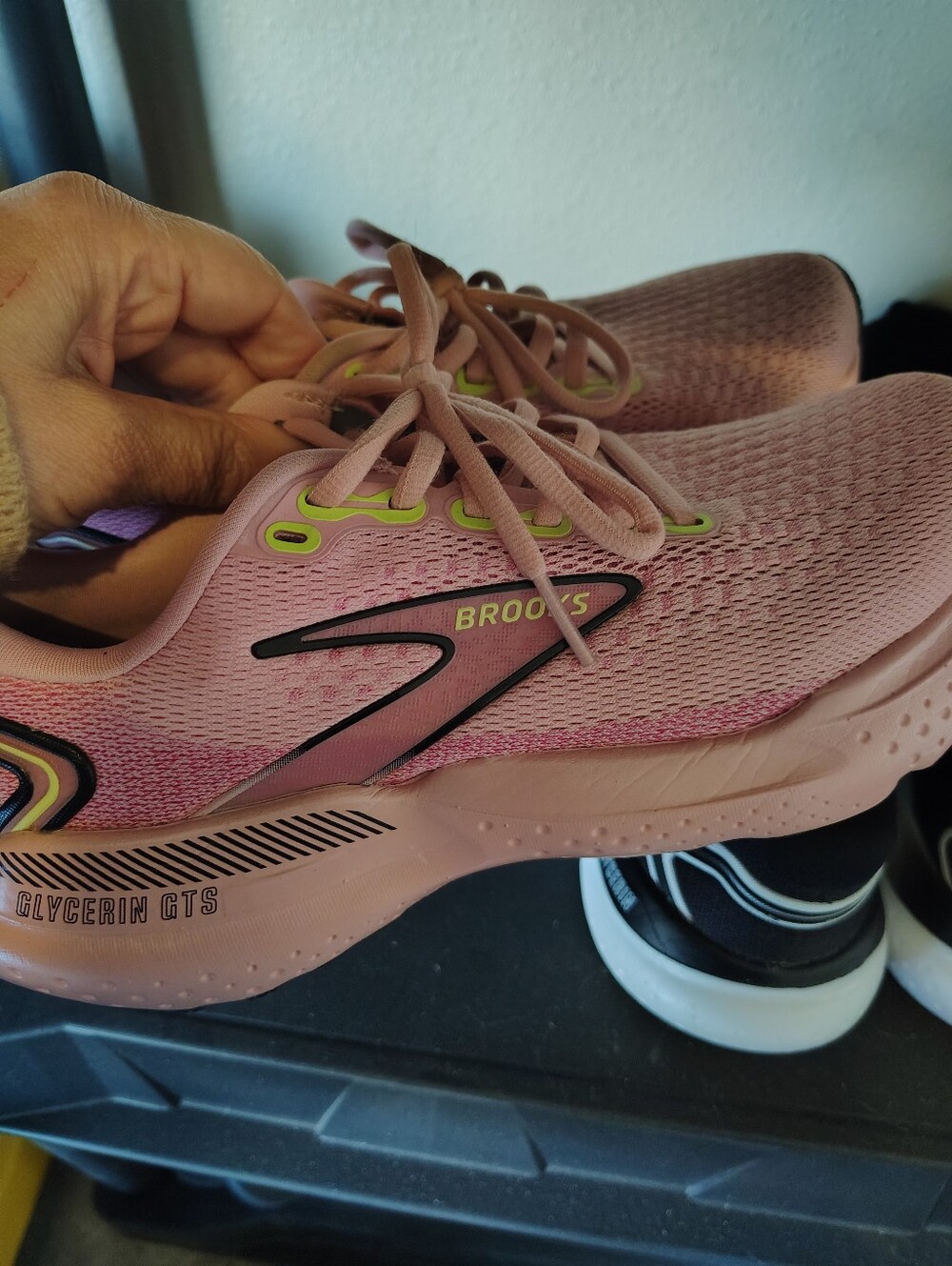 Brooks Glycerin 21 Pink Running Shoes with Neon Lime Accents
